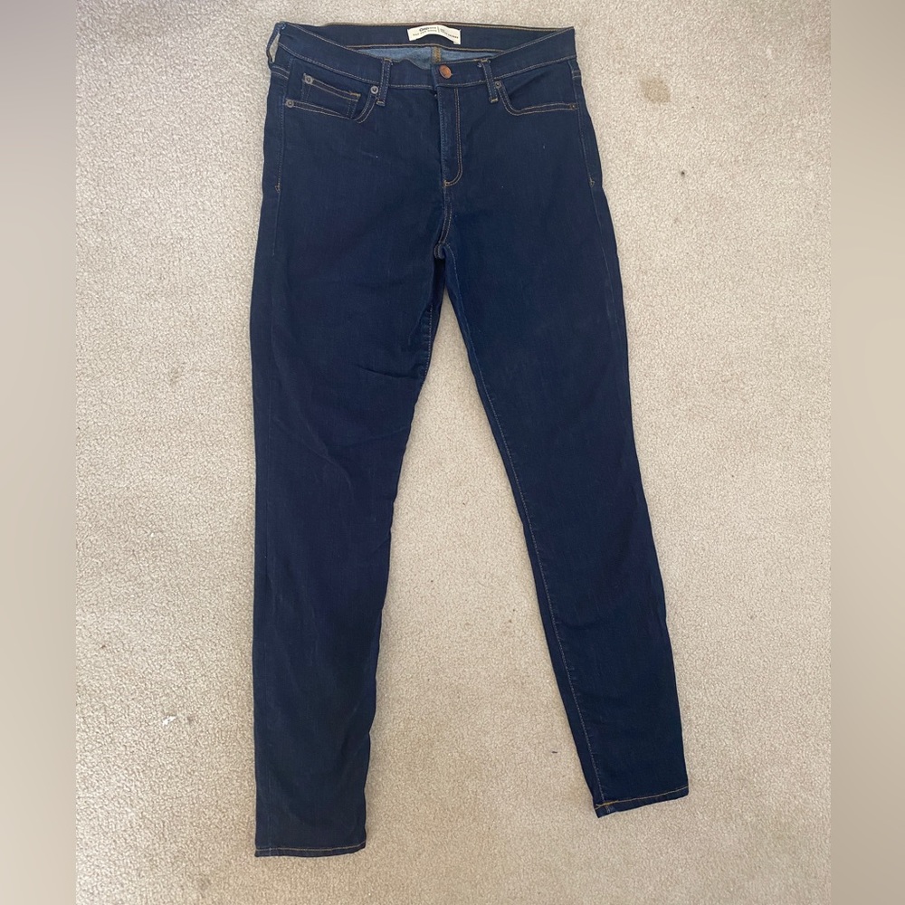 Dark wash Gap mid rise true skinny jeans 29 long